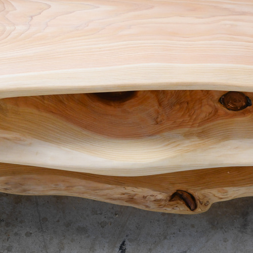 ☆コー♦︎年末セール♦︎送料込①(栴檀耳付一枚板天板)サイドテーブル、TV台 送料無料】桧のテレビ台 〜耳付き一枚板のナチュラル仕上げ〜 テレビ台