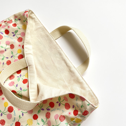 美味しそうなさくらんぼ柄の入園入学3点セット レッスンバッグ・お