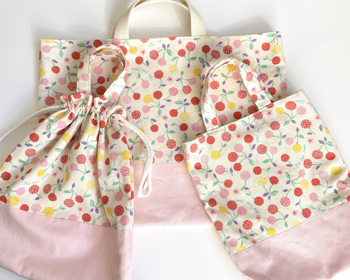 美味しそうなさくらんぼ柄の入園入学3点セット レッスンバッグ・お