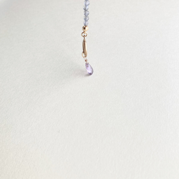 極小ラブラドライトのマンテルブレスレット サージカルステンレス 天然石 -labradorite × amethyst 3枚目の画像