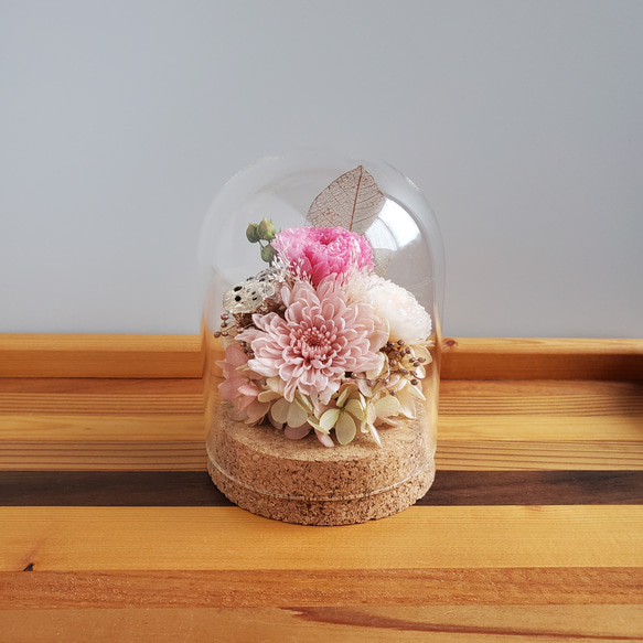 ことね菊と小菊のガラスドームお供え花～ピンク✕ピンク～　プリザーブドフラワー 2枚目の画像