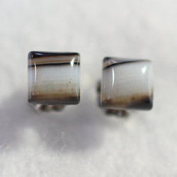（1 件）條紋縝瑪瑙方形耳環（6 毫米，鈦柱） 第1張的照片