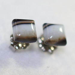 （1 件）條紋縝瑪瑙方形耳環（6 毫米，鈦柱） 第2張的照片