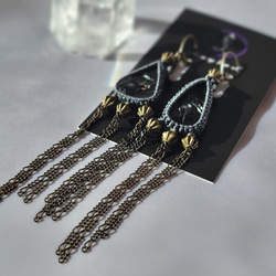 シュンガイトのマクラメピアス 6枚目の画像