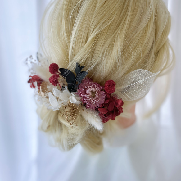 赤×白 ドライフラワー ヘアアクセ 成人式 卒業式 結婚式 ヘッドアクセ 水引 金箔 髪飾り 前撮り ウェディング 3枚目の画像