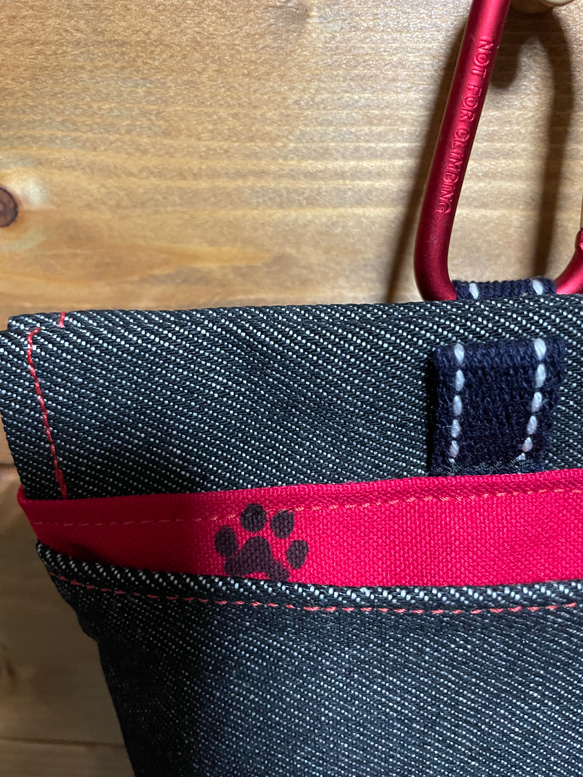 デニムと帆布の消臭マナーポーチ　口大きめ　レッド 2枚目の画像