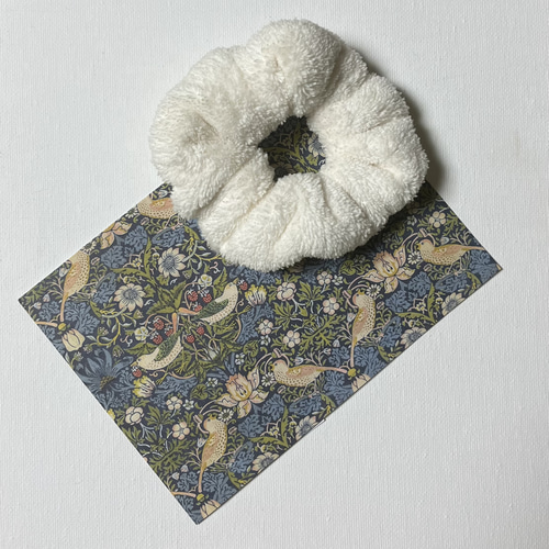 ☆売り切れ☆No62再販☆もこもこシュシュ☆