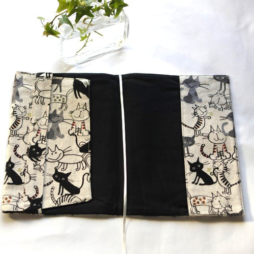 ブックカバー 単行本 猫 縦19㎝本サイズ ソフトカバー ブック