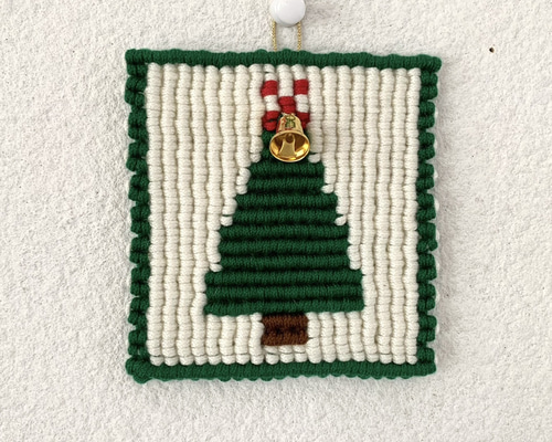 ちいさなマクラメタペストリー〜クリスマスツリー♪ タペストリー