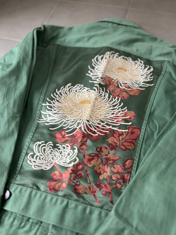 大輪の菊カラーデニムJK  Lサイズ　着物リメイク　帯パッチワークJK  USEDジャケット 19枚目の画像