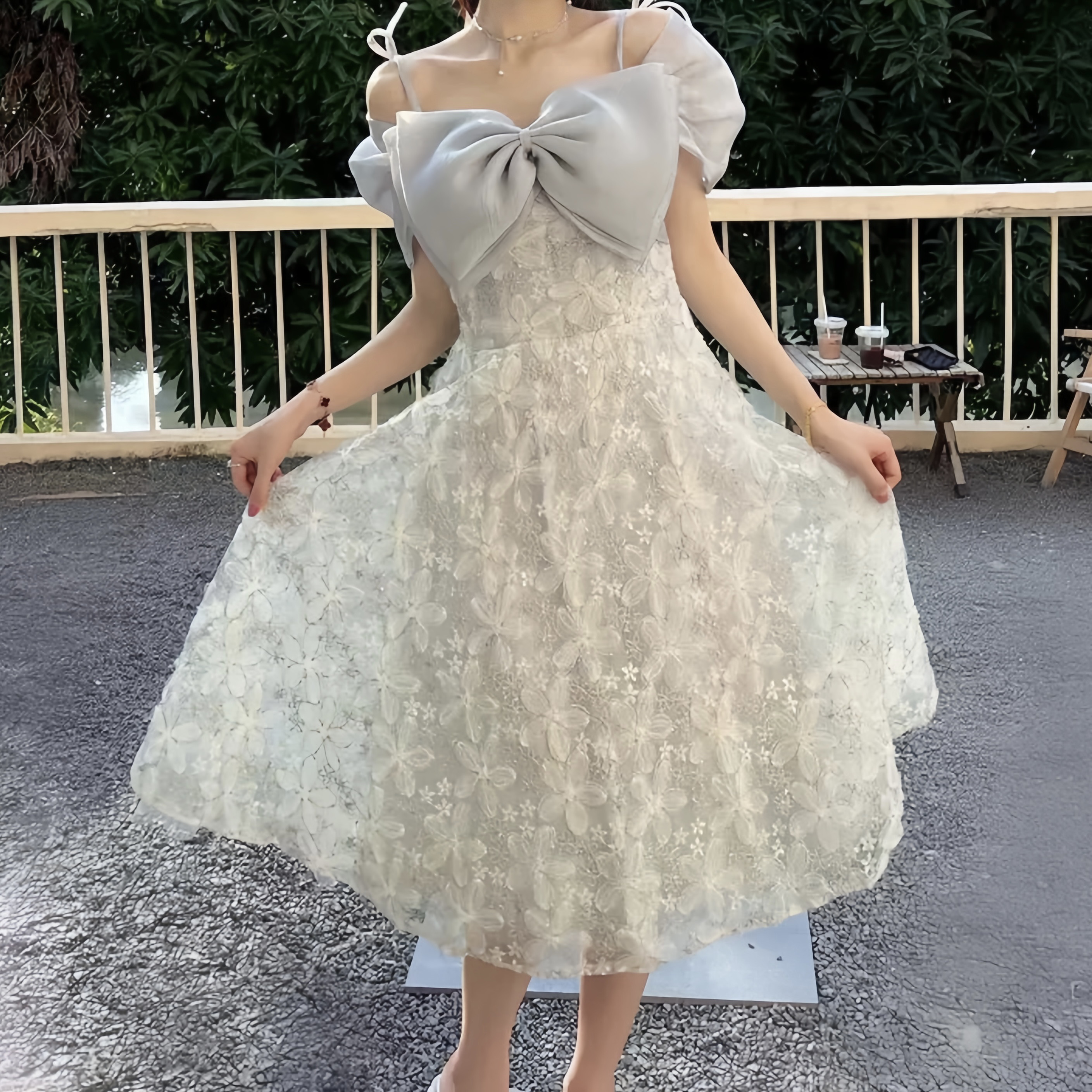 ベア 花柄がオシャレで可愛い ミモレ丈 ドレス♩.•