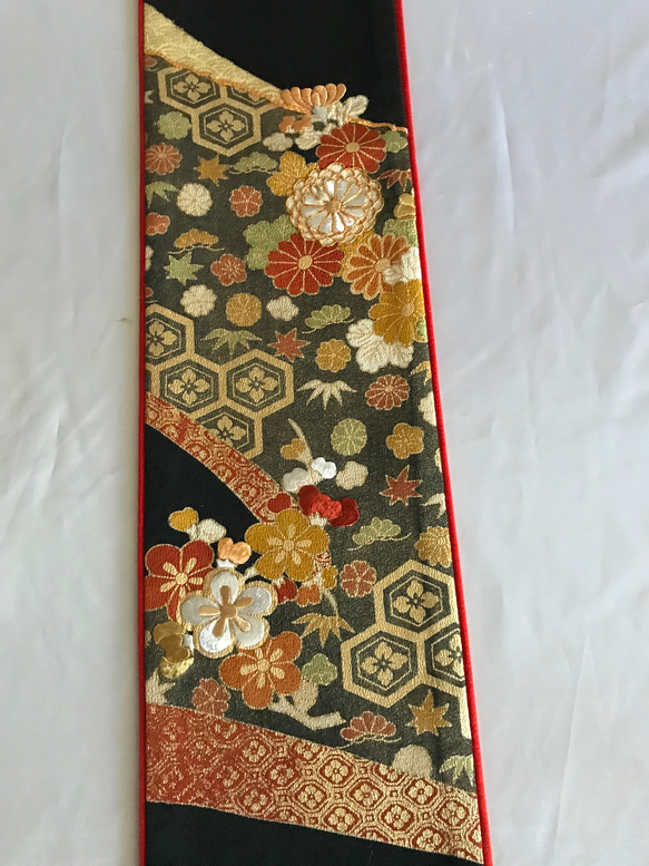 テーブルランナー　道長金彩　帯リメイク テーブルランナー 道長金彩 帯リメイク - メルカリ