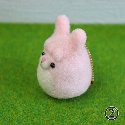 羊毛フェルト おきあがりこぼしストラップ 三種類 ペンギン・ウサギ