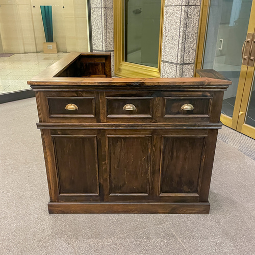 アンティークカウンター — Antique Shop IWARE