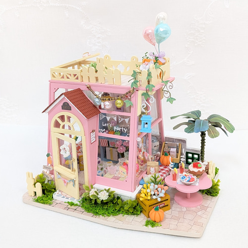LET′S PARTY』ミニチュアドールハウスの完成品です その他インテリア 