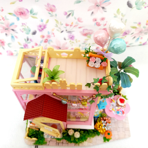 割引致しました》『LET′S PARTY』ミニチュアドールハウスの完成