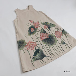 母の日ＳＡＬＥ　手描きART　清らかに咲く蓮　花　ワンピース　ゆったり　ジャンパースカート　日本画　K28C 4枚目の画像