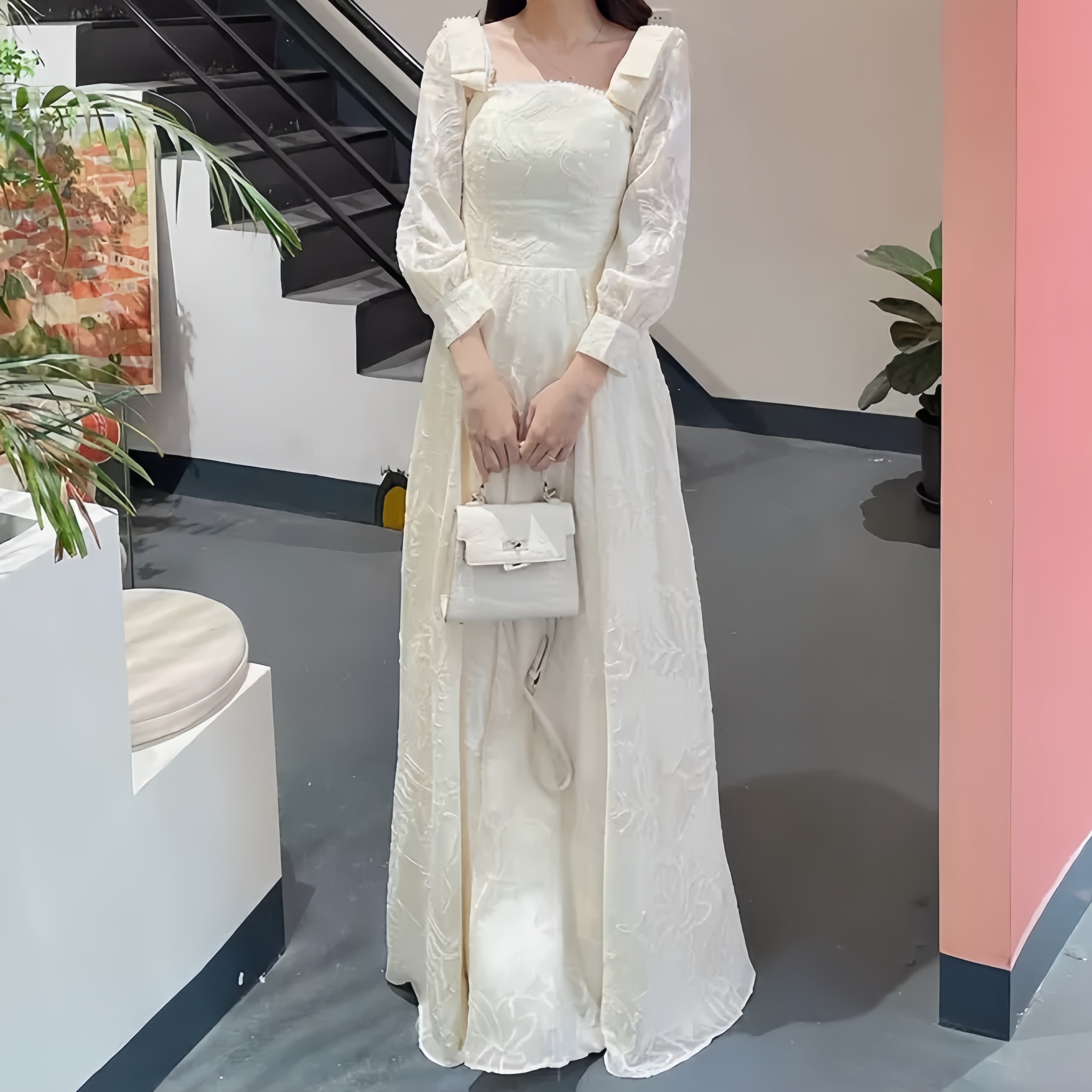 C284 オードリー風 ミカドサテン 長袖 スクエアネック 花嫁 花嫁