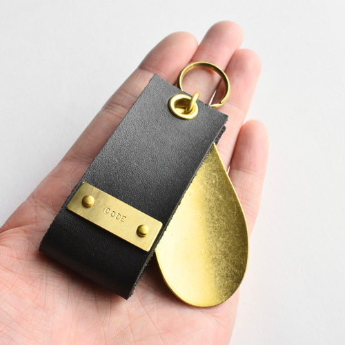 刻印無料】携帯靴べら 手染めブラック｜栃木レザー 真鍮 キーホルダー