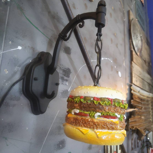 Old New！アメリカンダイナー ハンバーガー 屋内 吊り下げ式 電飾看板 The arrow BURGERS #店舗什器 
#オープン看板 
#ケータリングカー 
#ウォールデコ アメリカンダイナー ハンバーガー 立体式 壁掛け看板 BURGERS サイン