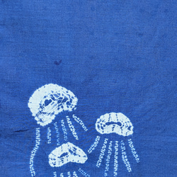 絞り染め　絞り　ハンカチ　クラゲ　青　海　コットン　綿 4枚目の画像