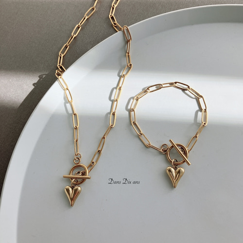 金属アレルギー対応 サージカルステンレス / ハートチャーム マンテル