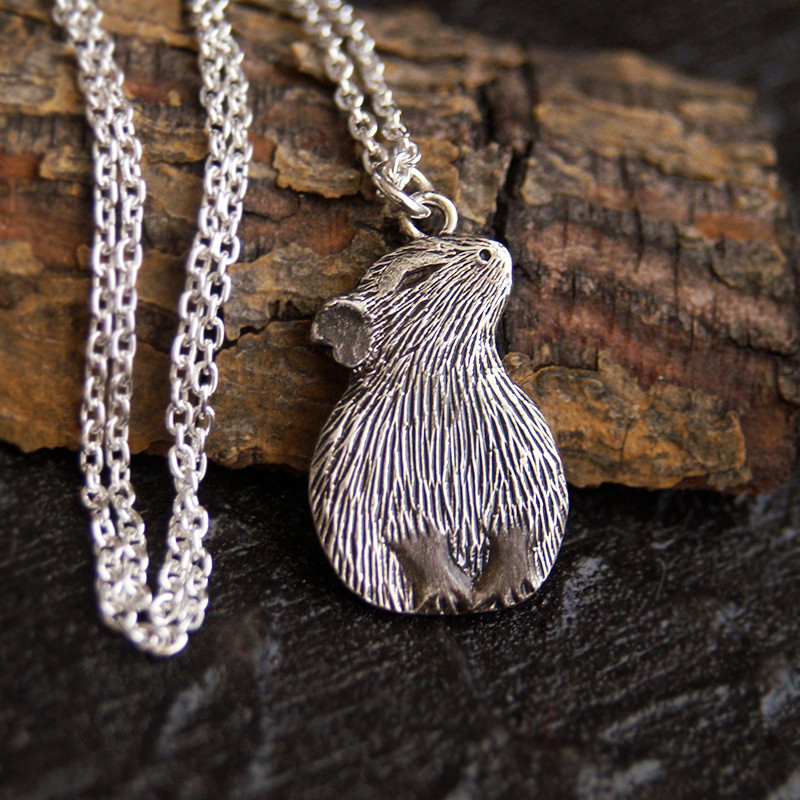 【受注制作】物思うカピバラのスターリングシルバー ペンダント ネックレス