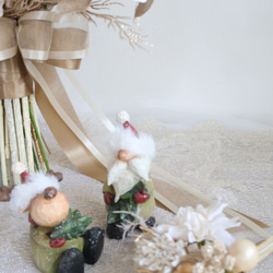 ホワイト　クリスマスブーケ　ウェディングブーケ　ブートニアセット 6枚目の画像