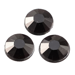 ラインストーン 5mm 黒 2000粒 丸 ネイル プラ製 3D デコ レジン ネイルアート ストーン BD3277 3枚目の画像