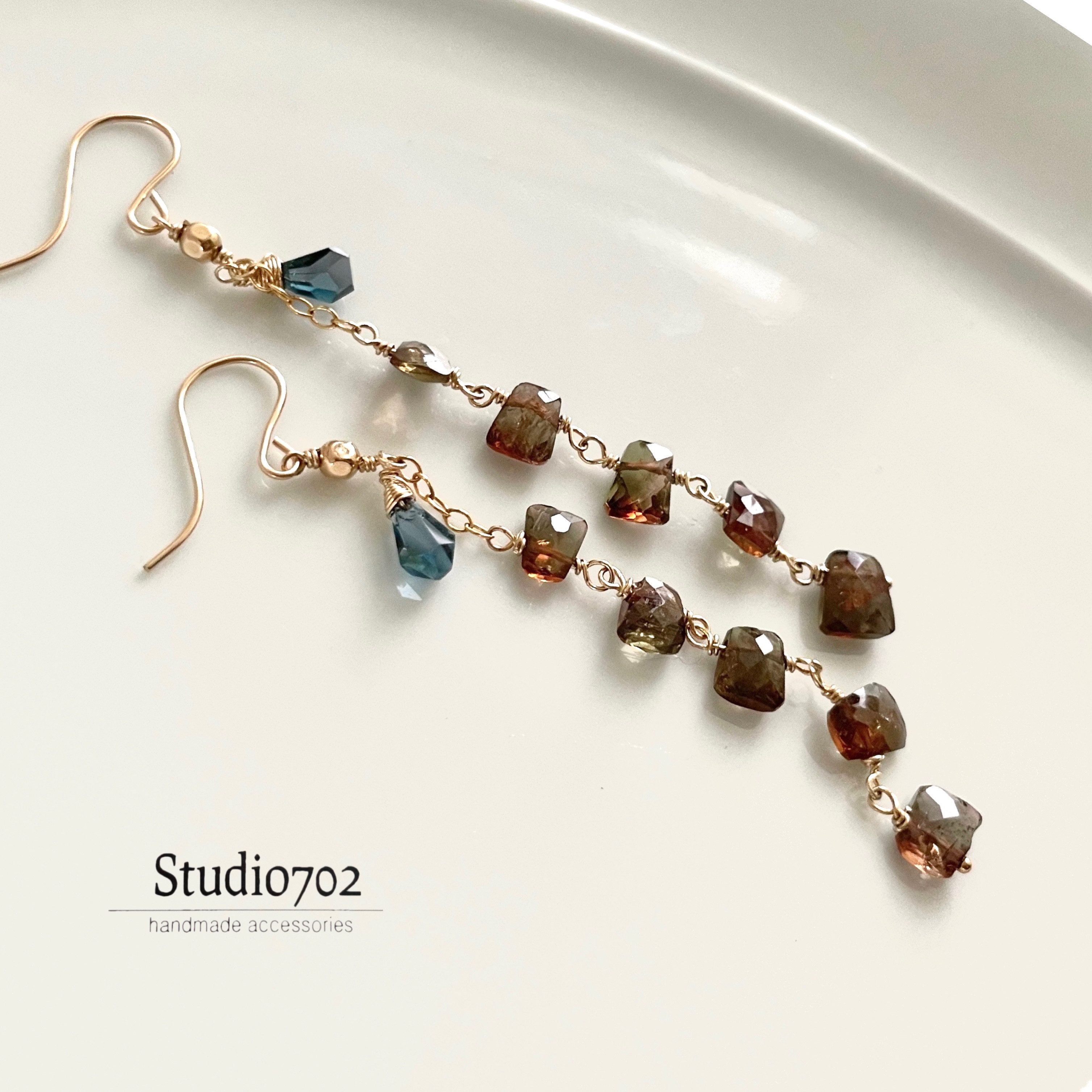 14kgfアンダリュサイト・ロンドンブルートパーズのピアス