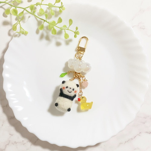 ♡絵本みたいなキーホルダー♡おもちパンダちゃんのハッピーな一日