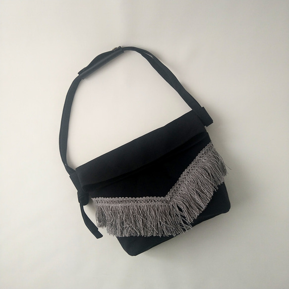 フリンジ2wayショルダーbag【black×light gray】 2枚目の画像