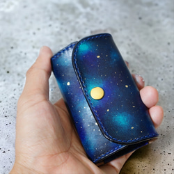 『星の銀河シリーズ』星のカケラ舞う銀河のスマートキーケース  革小物 銀河キーケース スマートキーケース キーケース 6枚目の画像