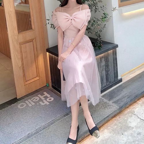 可愛いチュールリボンドレス☆ロング丈でエレガントに魅せるアイテム 可愛いチュールリボンドレス☆ロング丈でエレガントに魅せる