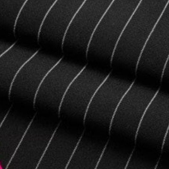 ■10日内発送■【再販】『「4WAY」ピンストライプにレースをポイント。2m大判ショール。』 シャンタン マフラー 冬 12枚目の画像