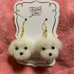 羊毛フェルトハンドメイドトイプードルピアス あみぐるみ moemo 通販