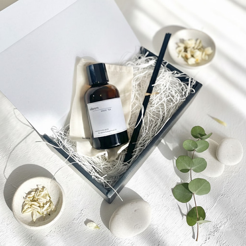 WHITE TEA ホワイトティー香る上質ディフューザー｜清潔感と透明感の