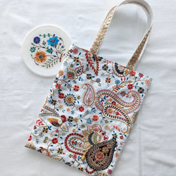【Tote bag like an accessory…White&paisley】 1枚目の画像