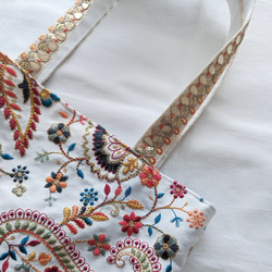 【Tote bag like an accessory…White&paisley】 3枚目の画像