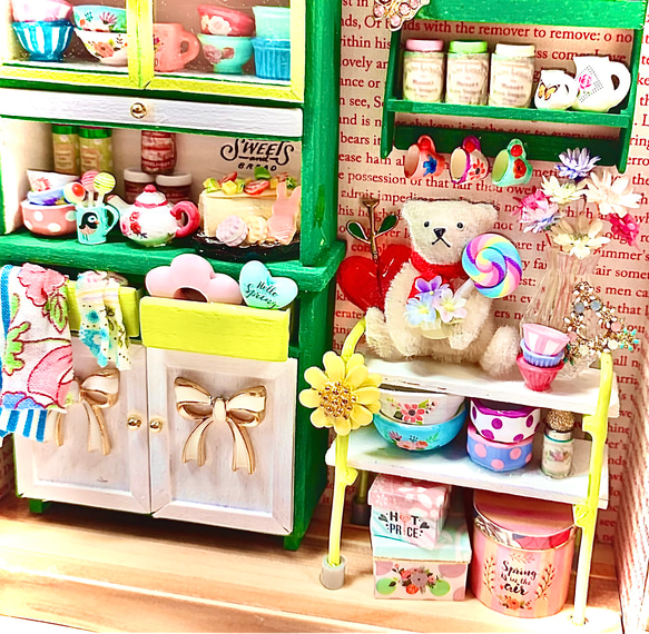 《送料無料》白木箱ドールハウス♡シリーズ《食器棚〜パステル〜》/ドールハウス/ミニチュア 3枚目の画像