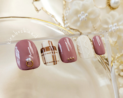 即おしゃれ♪ニット＆艶仕上げチェックネイル 【サイズオーダー制