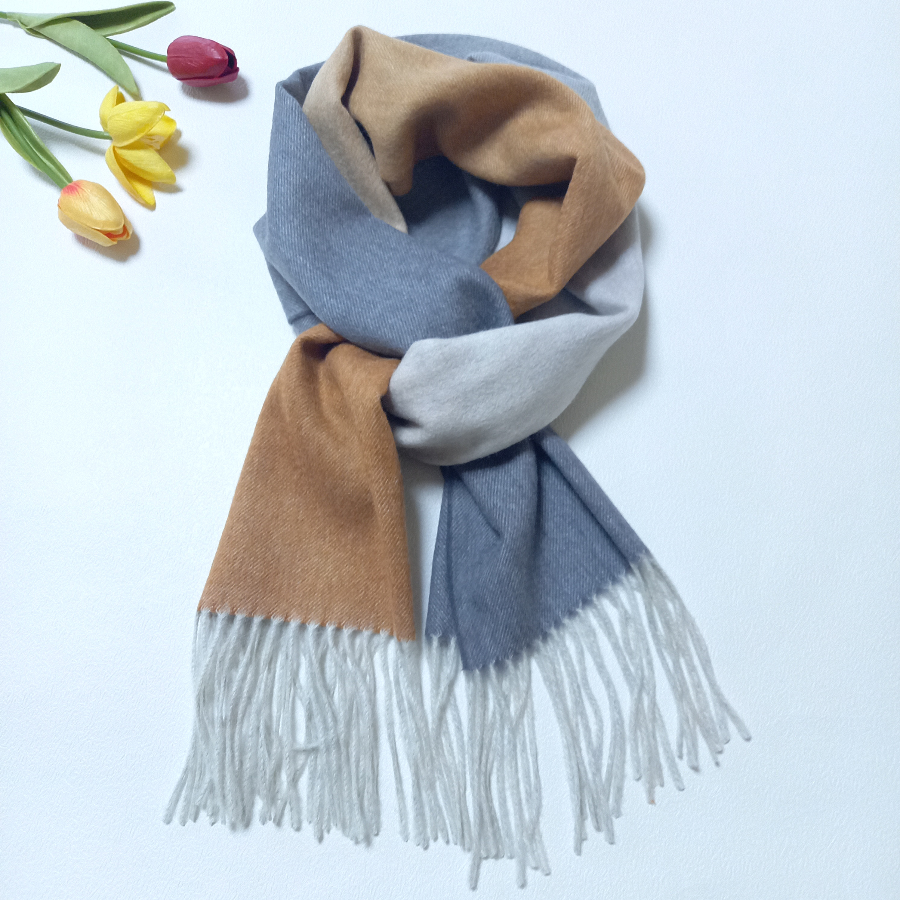 ウール100％グラデーションマフラー