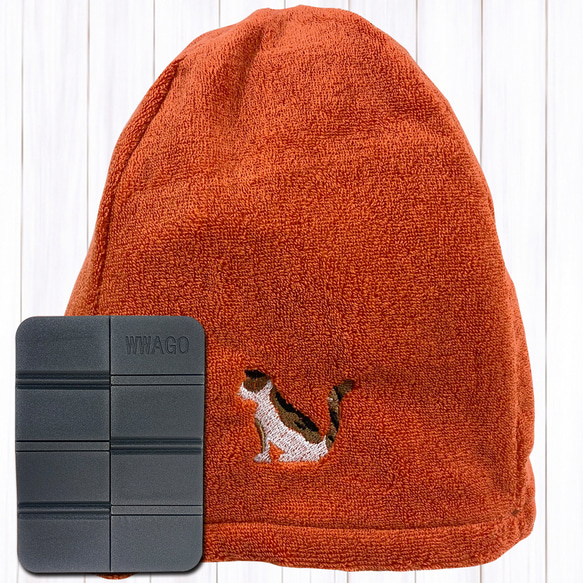 マット付きやわらかタオルのサウナハット　冬の散歩のおとも オレンジ 刺繍 三毛猫 ハシビロコウ カメレオン 10枚目の画像