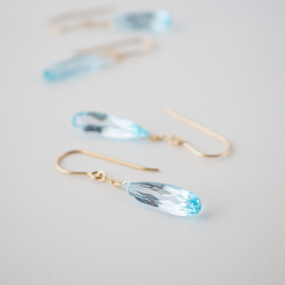 TV 衣装提供商品 / スカイブルートパーズピアス /11月の誕生石 / 14KGF