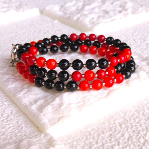 【A87】　紅黒　ネックレス　珊瑚　サンゴビーズ　オニキス　天然石　出産お守　天然石　天然石ビーズアクセサリー