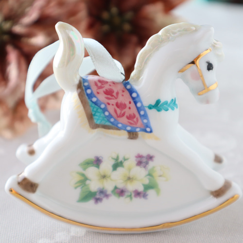 馬　クリスマス　ひいらぎ　柊　アンティーク　置物　飾り 馬 クリスマス ひいらぎ 柊 アンティーク 置物 飾り