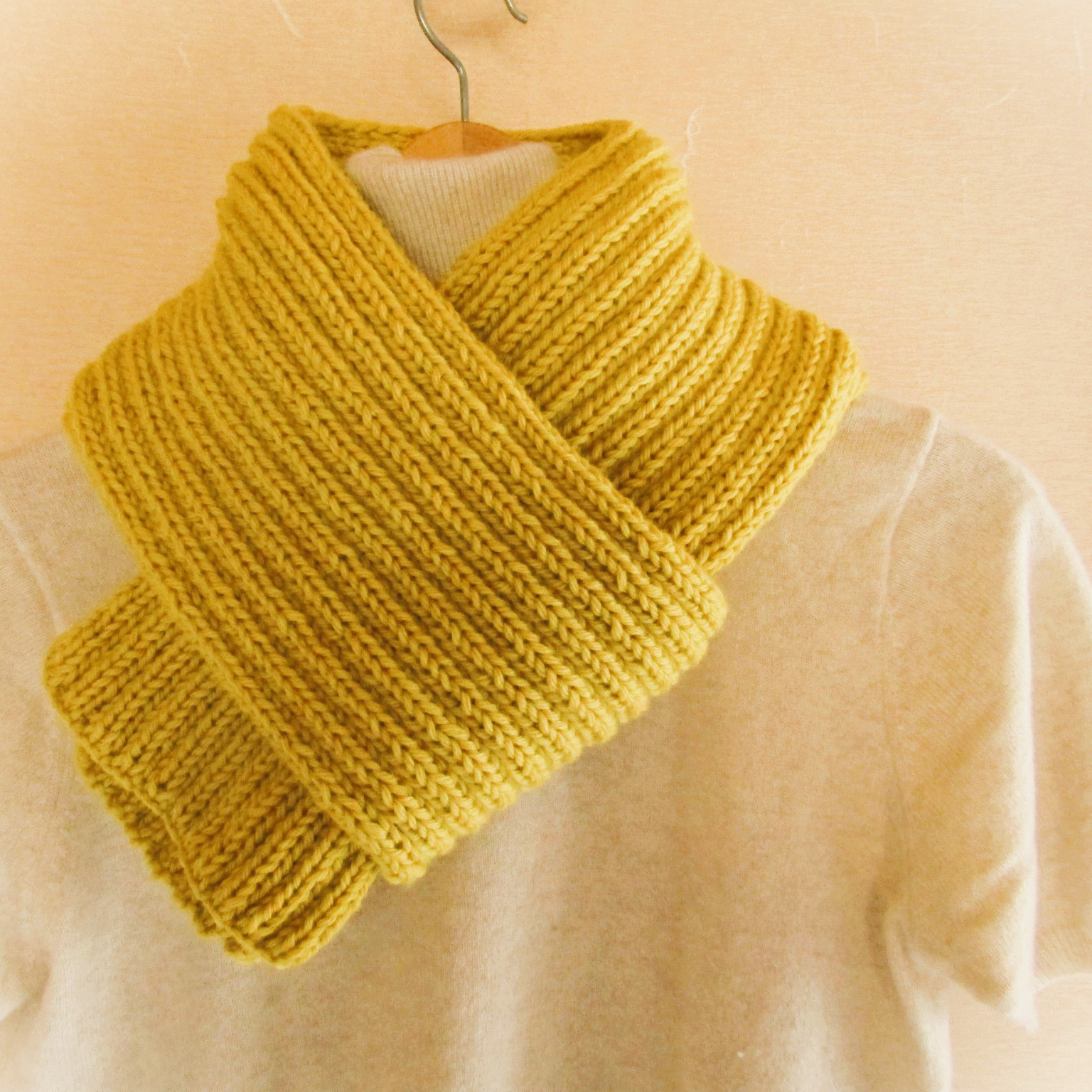 ❁手編み❁メリノウールマフラー(マスタード)