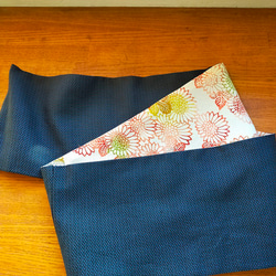 花柄縮緬と紺紬のスヌード　着物リメイク 4枚目の画像