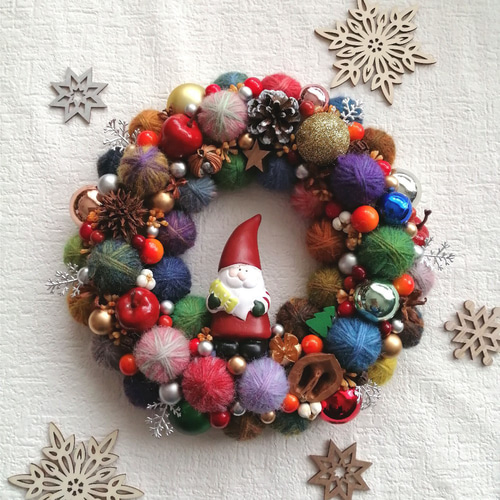 ハンドメイドリースꕤ*.゜毛糸玉 クリスマスリース ꕤ*.゜