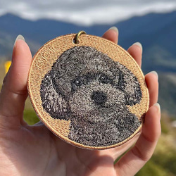 キーホルダー 犬 刺繍 わんこ チャーム 母の日 愛犬 プードル プレゼント ギフト 両面 ストラップ or-053 1枚目の画像